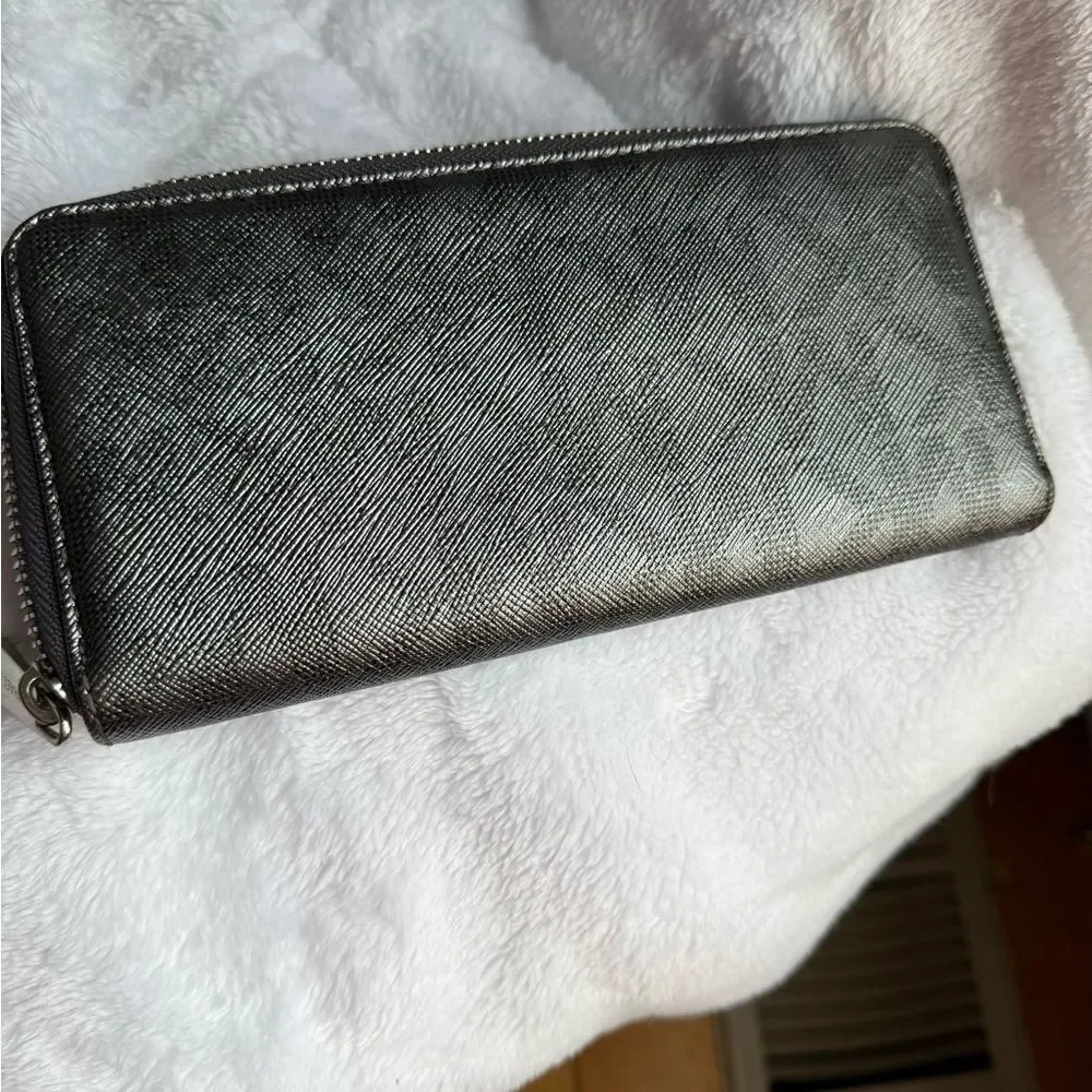 Michael Kors Monogram Jet Set Zip Around Wallet
